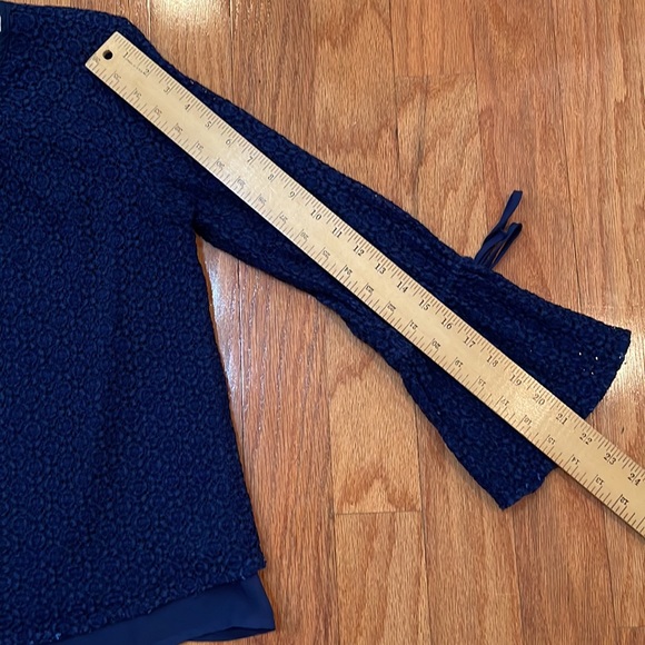 Michael Michael Kors Navy Blue Size Medium fully lined Women’s top tie sleeves - Picture 8 of 12